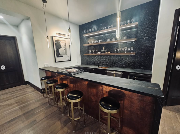 wetbar in basement with custom cabintery in utah by proworx construction | Pro-Worx Construction wetbar in basement with custom cabintery in utah by proworx construction